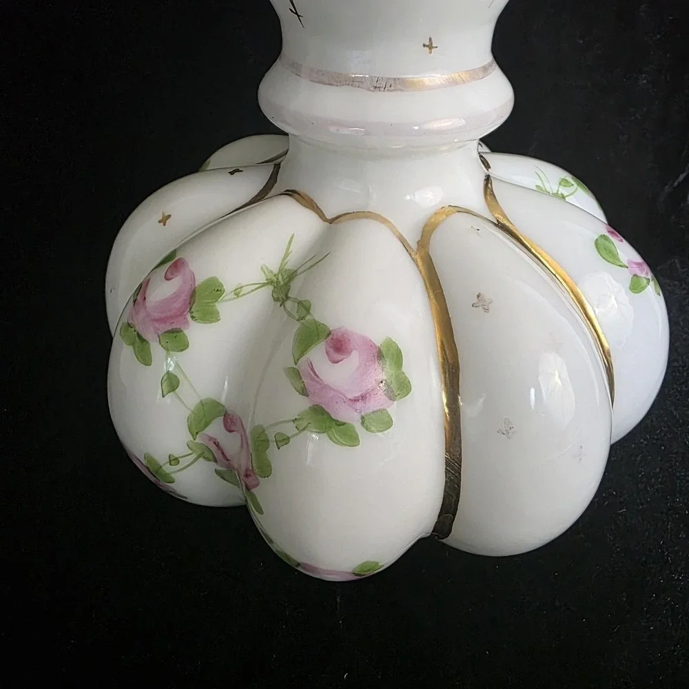 Fenton Hand Painted 1940's Charleton Roses Bow Tie Melon Vase‎ Gold Rim 8